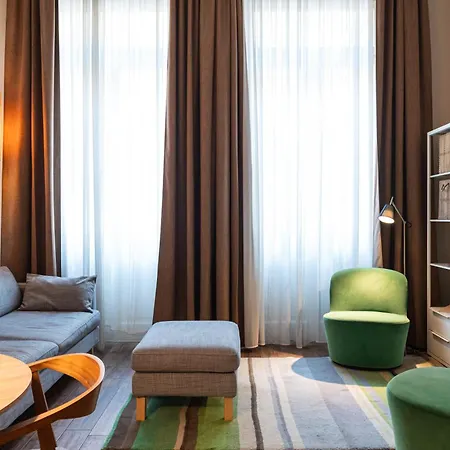 アパート Crocetta Aida One Bedroom 1st Floor - Mirable Pm ミラノ