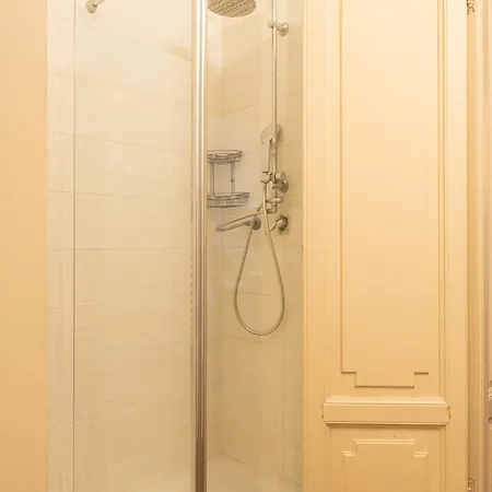 アパート Crocetta Aida One Bedroom 1st Floor - Mirable Pm ミラノ