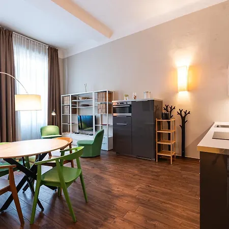 アパート Crocetta Aida One Bedroom 1st Floor - Mirable Pm ミラノ