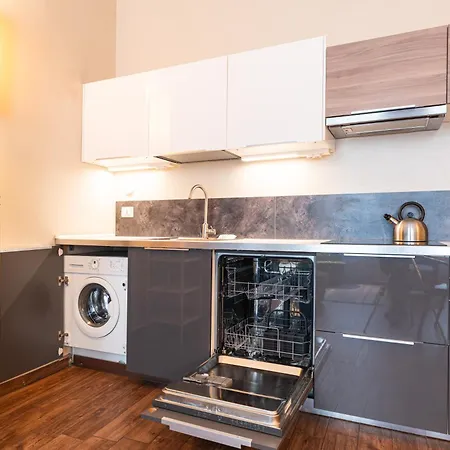 Crocetta Aida One Bedroom 1st Floor - Mirable Pm Daire